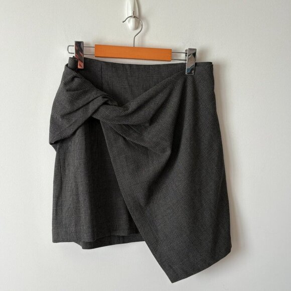 Aritzia Babaton Jethro Faux Twist Wrap Mini Skirt Dark Grey Check Plaid Size 8 - Picture 3 of 7